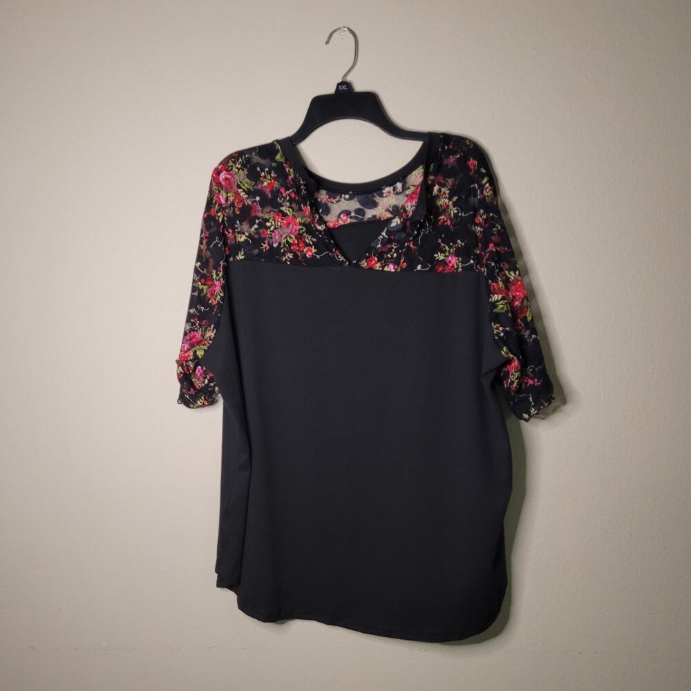 Chic Black Floral Notch Neckline Top - Plus Size 4XL